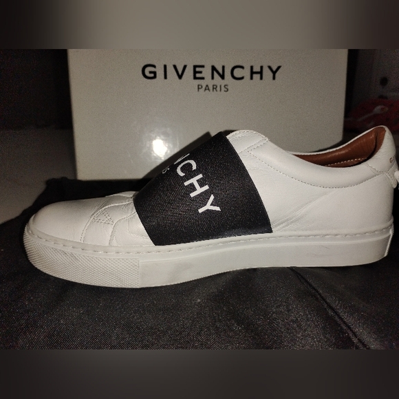 Givenchy City Sport leather low top sneaker size 7.5 - Picture 9 of 16